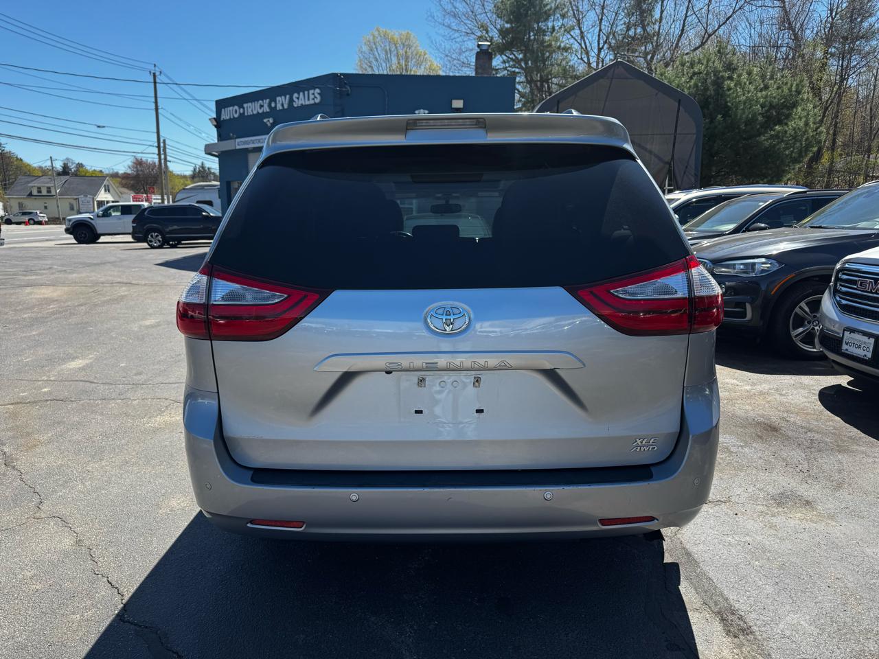 Toyota Sienna 5dr 7-Pass Van XLE Premium AWD (Natl) 2015