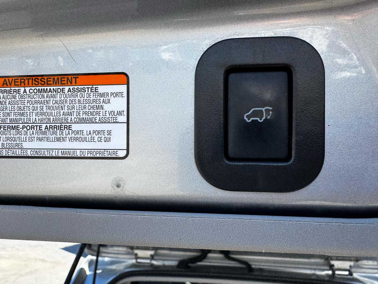 Toyota Sienna 5dr 7-Pass Van XLE Premium AWD (Natl) 2015