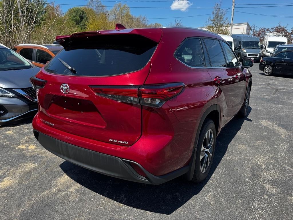 Toyota Highlander XLE AWD (Natl) 2022