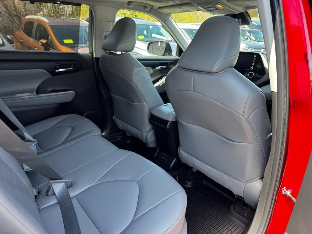 Toyota Highlander XLE AWD (Natl) 2022