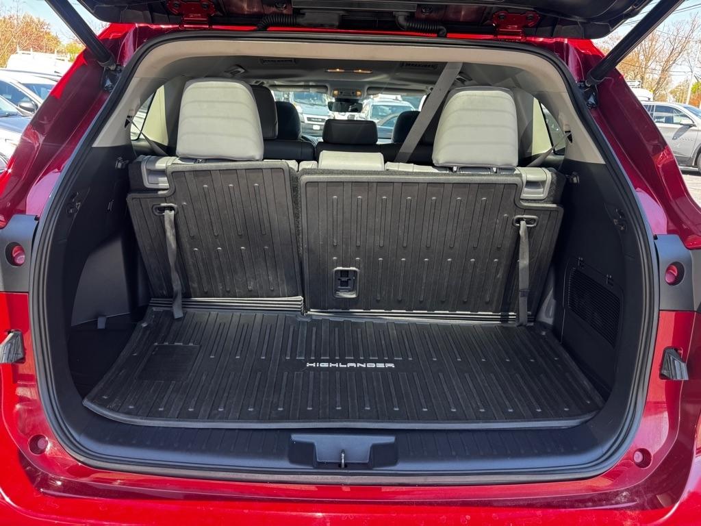 Toyota Highlander XLE AWD (Natl) 2022