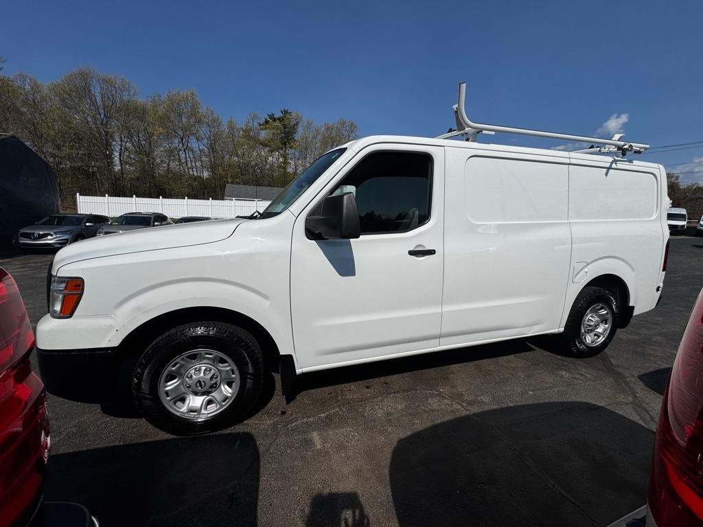 Nissan NV Cargo NV2500 HD Standard Roof V6 SV 2021