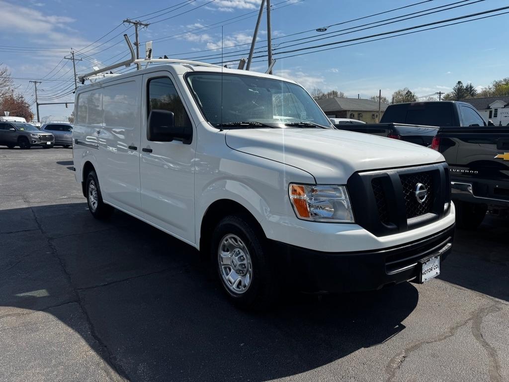 Nissan NV Cargo NV2500 HD Standard Roof V6 SV 2021