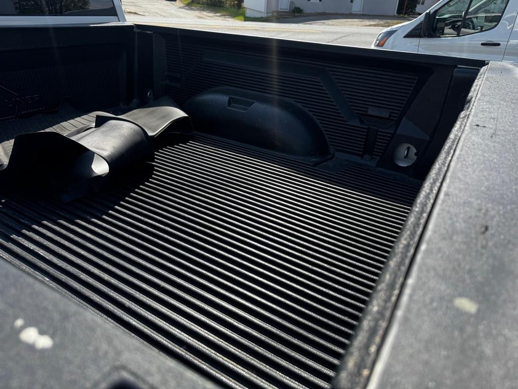 RAM 1500 SLT 4x4 Crew Cab 6'4" Box 2018