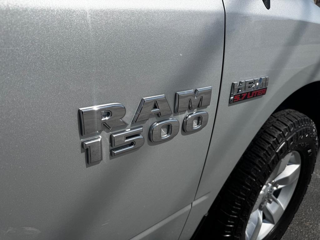 RAM 1500 SLT 4x4 Crew Cab 6'4" Box 2018
