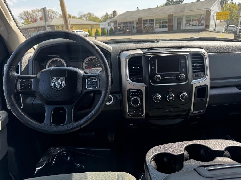 RAM 1500 SLT 4x4 Crew Cab 6'4" Box 2018