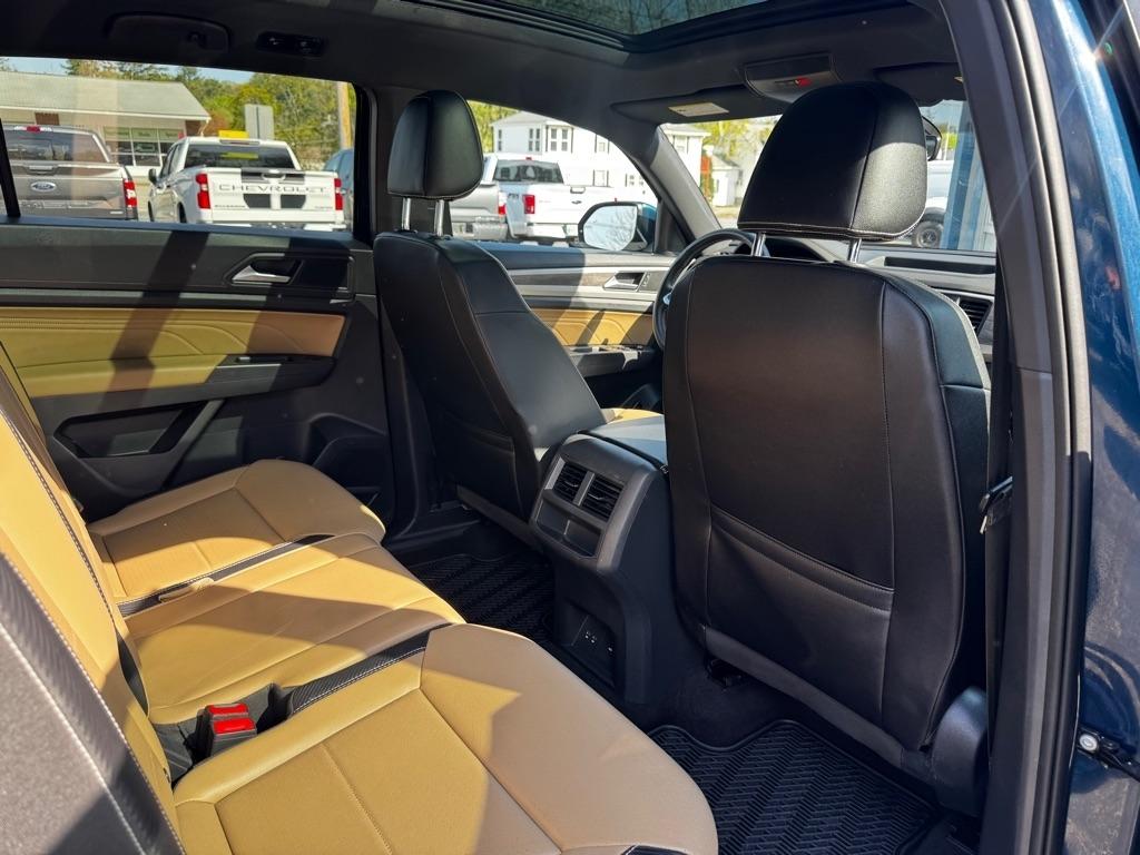Volkswagen Atlas Cross Sport 3.6L V6 SE w/Technology 4MOTION 2021