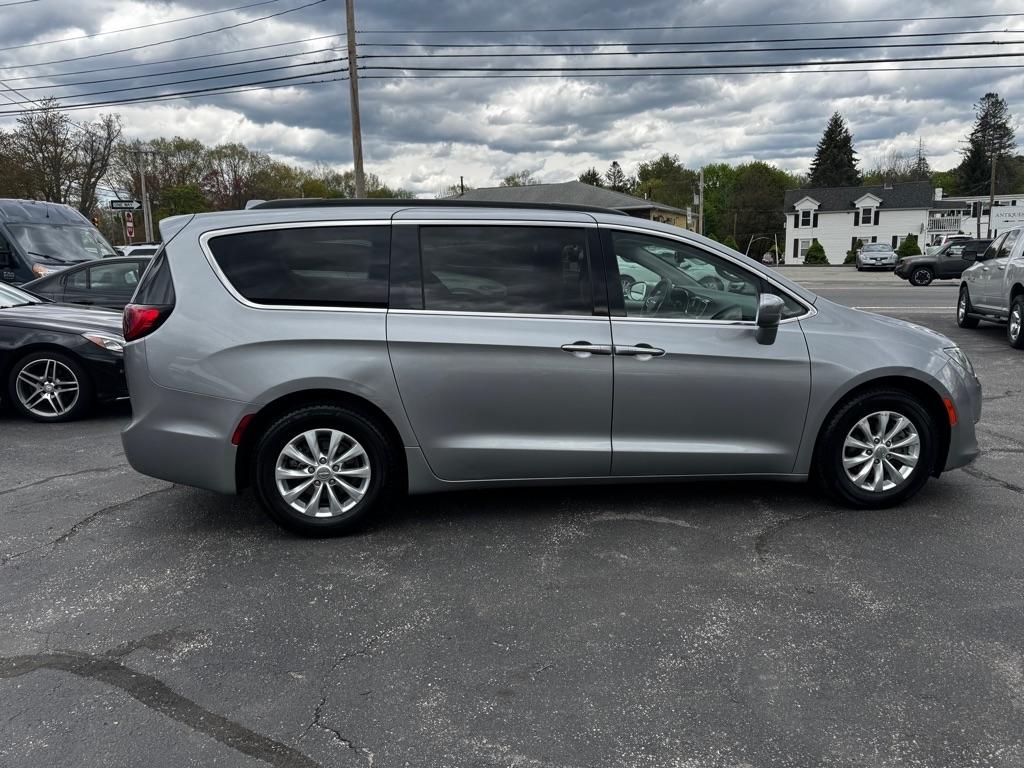 Chrysler Pacifica Touring Plus FWD 2018