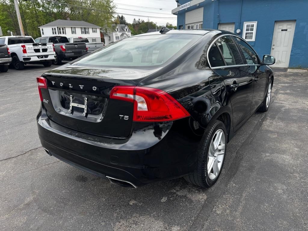 Volvo S60 4dr Sdn T5 Drive-E Premier Plus FWD 2015
