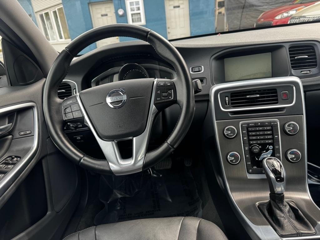 Volvo S60 4dr Sdn T5 Drive-E Premier Plus FWD 2015