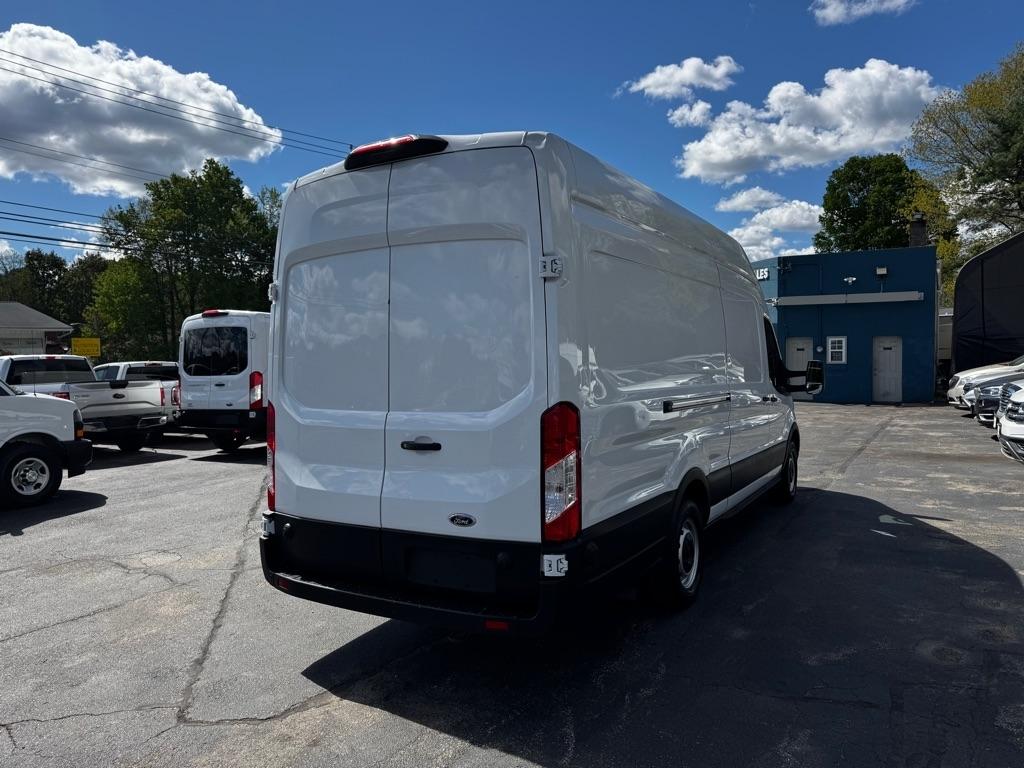 Ford Transit Cargo Van T-350 148" EL Hi Rf 9500 GVWR RWD 2022