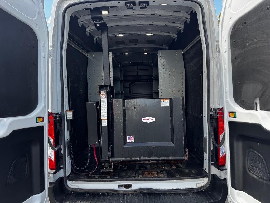 Ford Transit Cargo Van T-350 148" EL Hi Rf 9500 GVWR RWD 2022