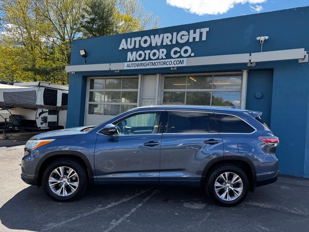 Toyota Highlander AWD 4dr V6 XLE (Natl) 2015