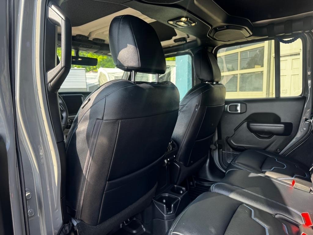 Jeep Wrangler  2021