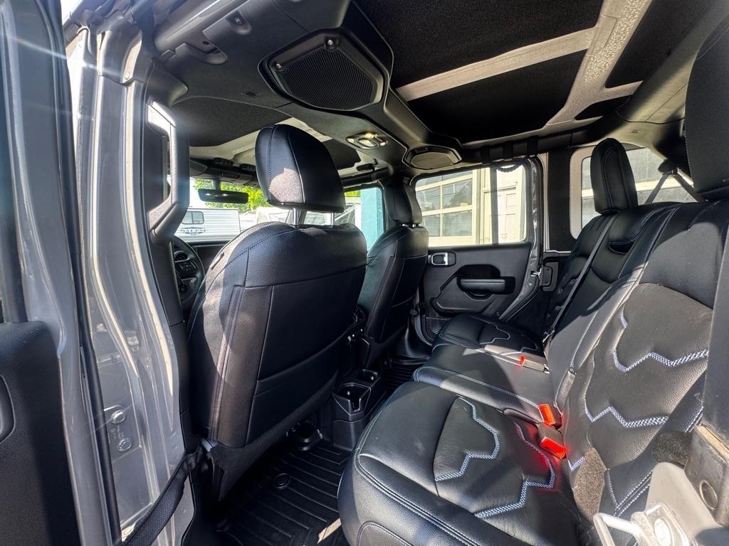 Jeep Wrangler  2021