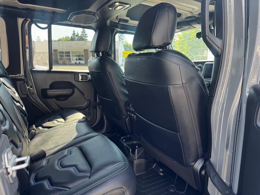 Jeep Wrangler  2021
