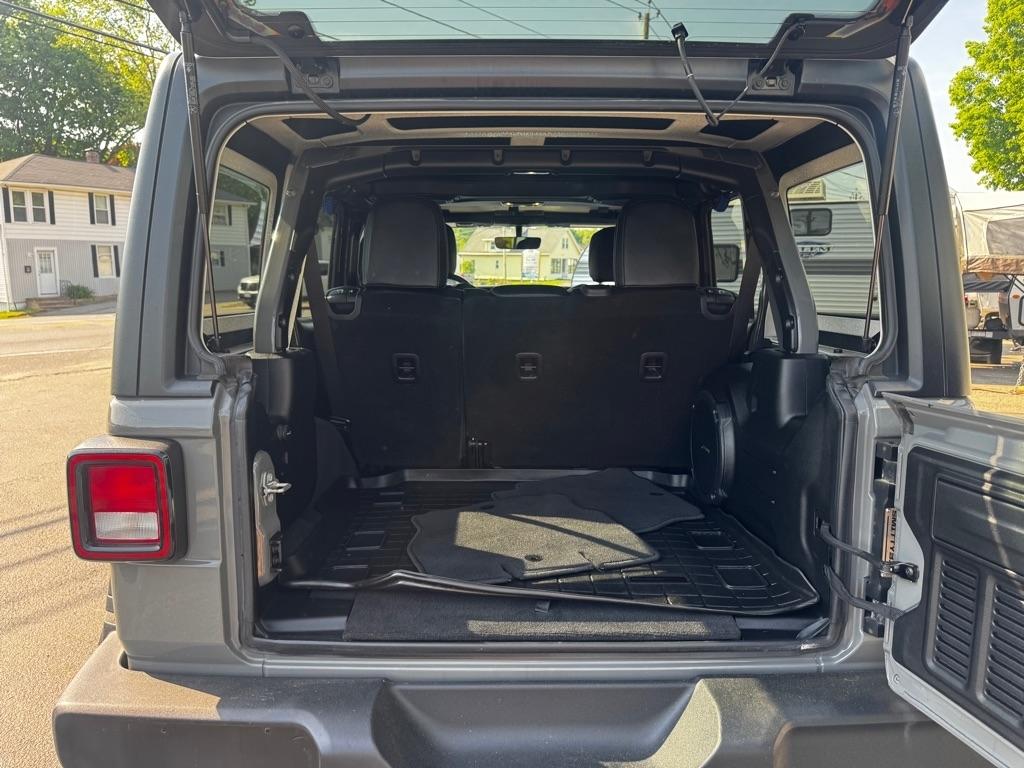 Jeep Wrangler  2021
