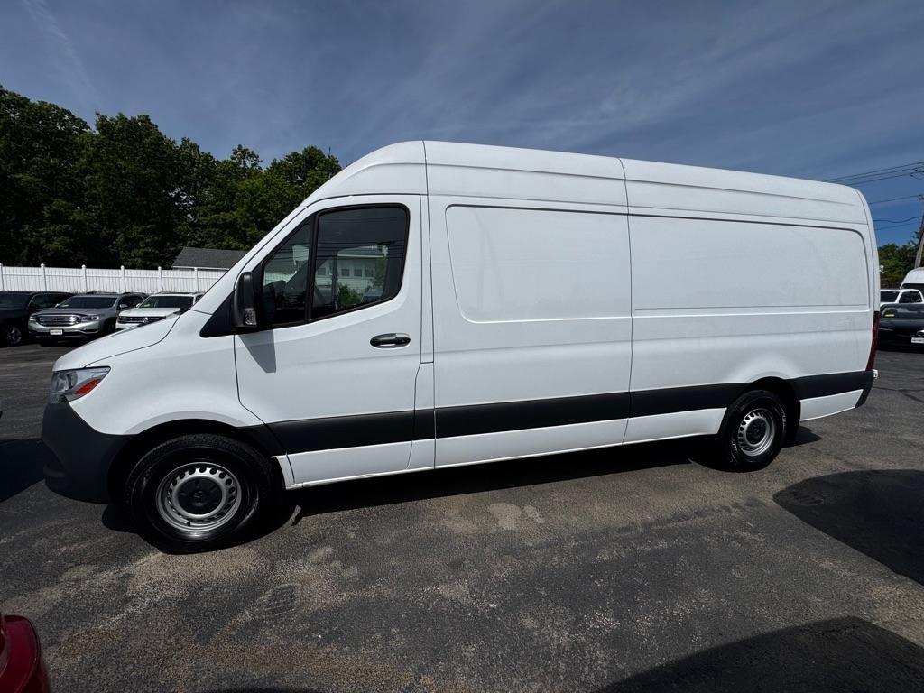 Mercedes-Benz Sprinter Cargo Van 2500 High Roof I4 Gas 170" RWD 2023
