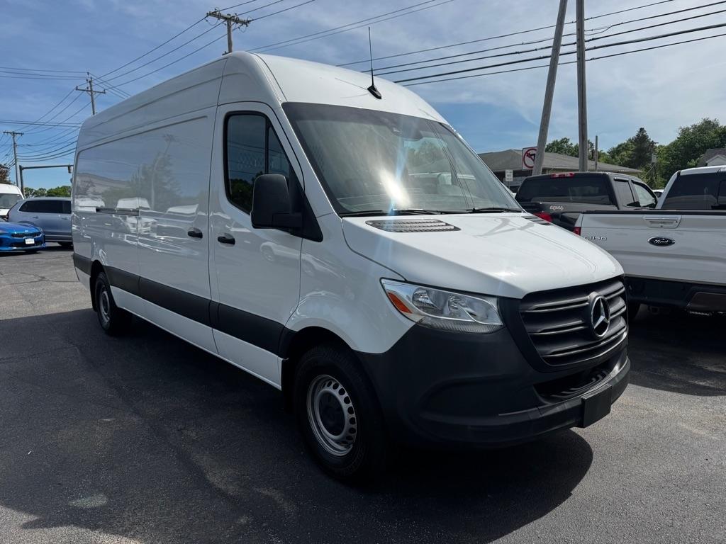Mercedes-Benz Sprinter Cargo Van 2500 High Roof I4 Gas 170" RWD 2023
