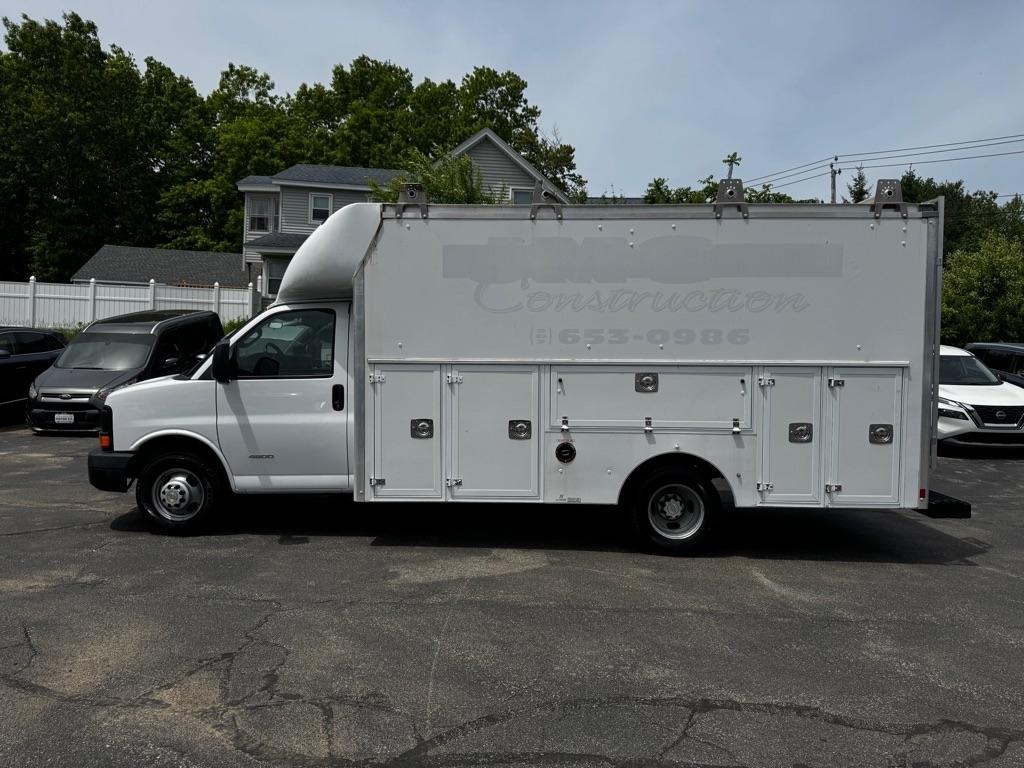 Chevrolet Express Commercial Cutaway 4500 Van 159" 2017