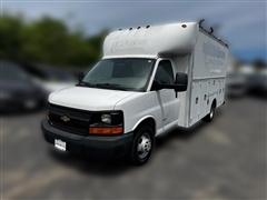 2017 Chevrolet Express Commercial Cutaway 