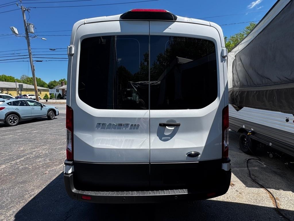 Ford Transit Van T-250 130" Med Rf 9000 GVWR Sliding RH Dr 2019