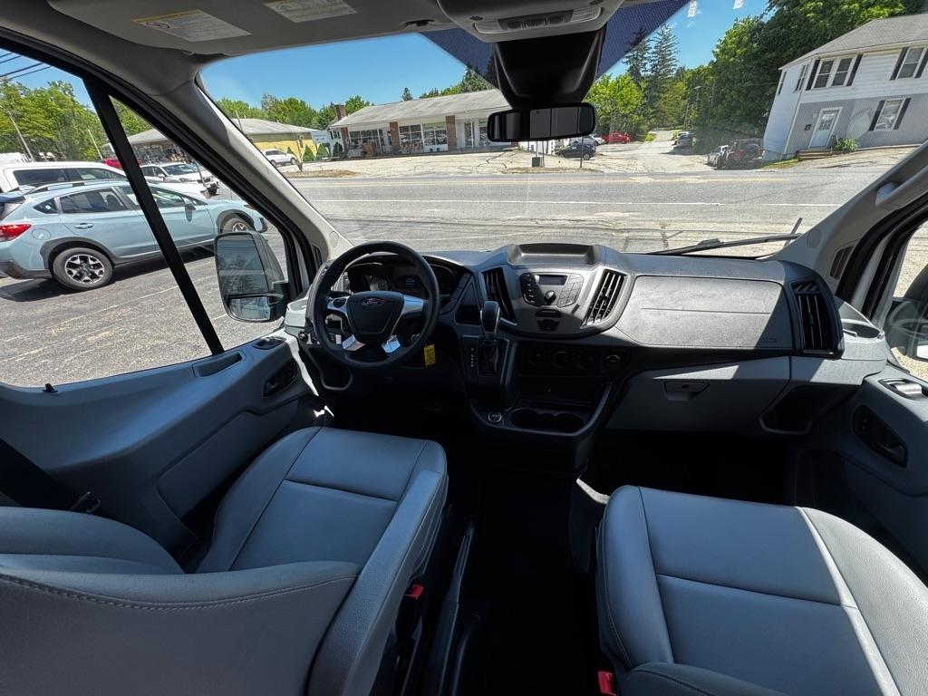 Ford Transit Van T-250 130" Med Rf 9000 GVWR Sliding RH Dr 2019