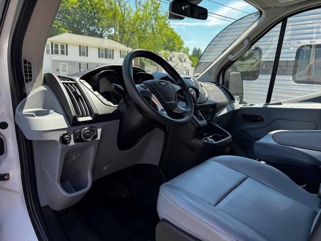 Ford Transit Van T-250 130" Med Rf 9000 GVWR Sliding RH Dr 2019