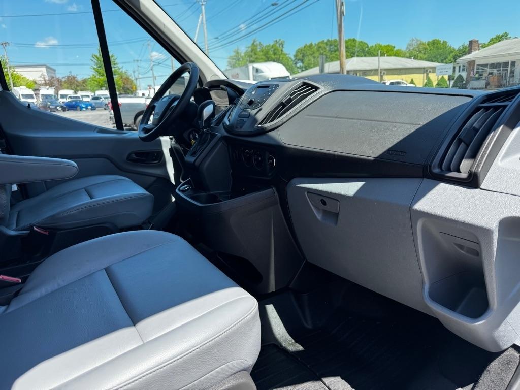 Ford Transit Van T-250 130" Med Rf 9000 GVWR Sliding RH Dr 2019
