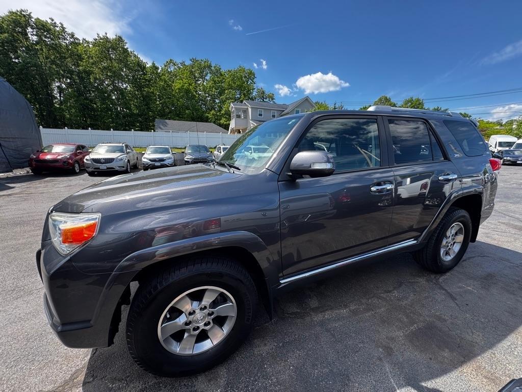 Toyota 4Runner 4WD 4dr V6 Limited (Natl) 2011