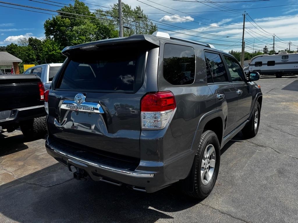 Toyota 4Runner 4WD 4dr V6 Limited (Natl) 2011