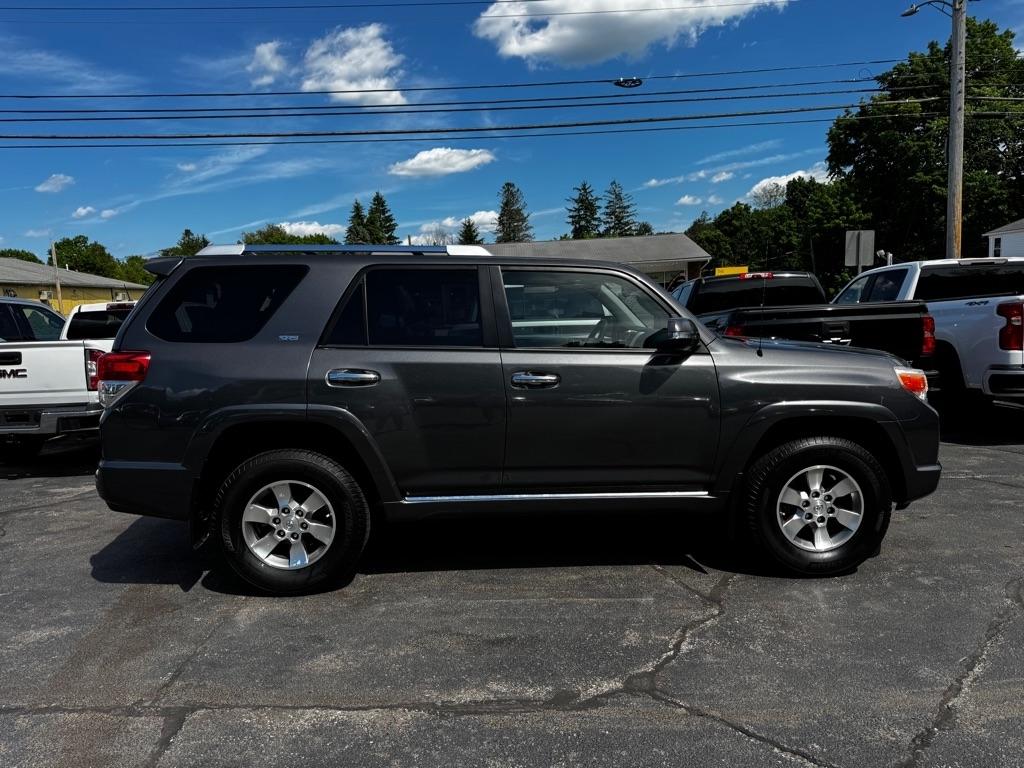 Toyota 4Runner 4WD 4dr V6 Limited (Natl) 2011