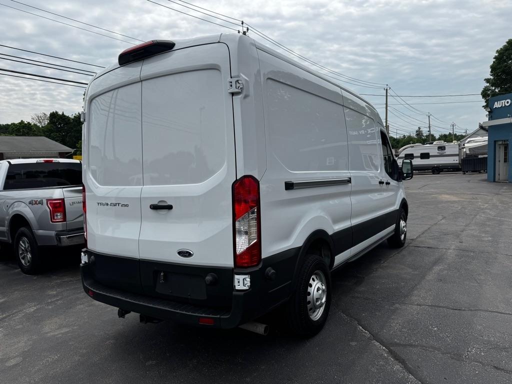 Ford Transit Cargo Van T-250 148" Med Rf 9070 GVWR AWD 2024
