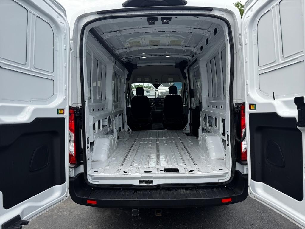 Ford Transit Cargo Van T-250 148" Med Rf 9070 GVWR AWD 2024