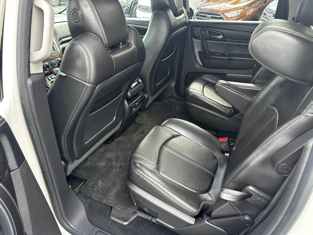 Chevrolet Traverse AWD 4dr LT w/2LT 2013