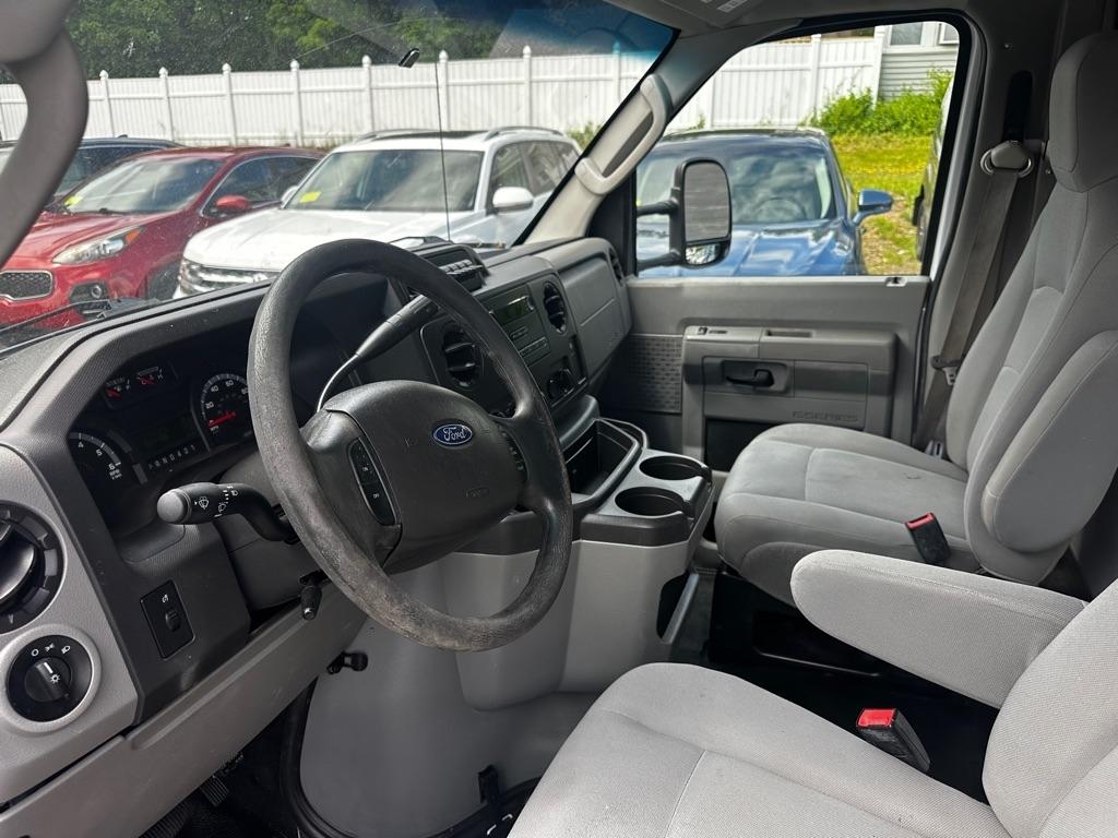 Ford E-Series Cutaway E-450 DRW 158" WB 2019