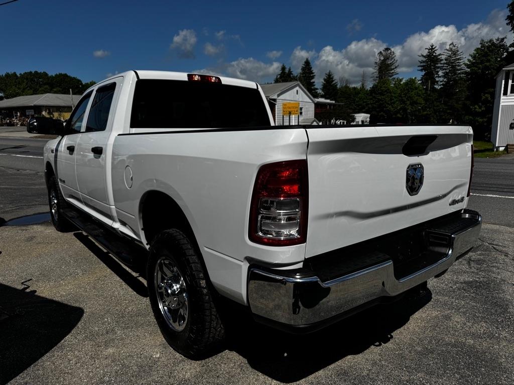 RAM 3500 Tradesman 4x4 Crew Cab 6'4" Box 2022