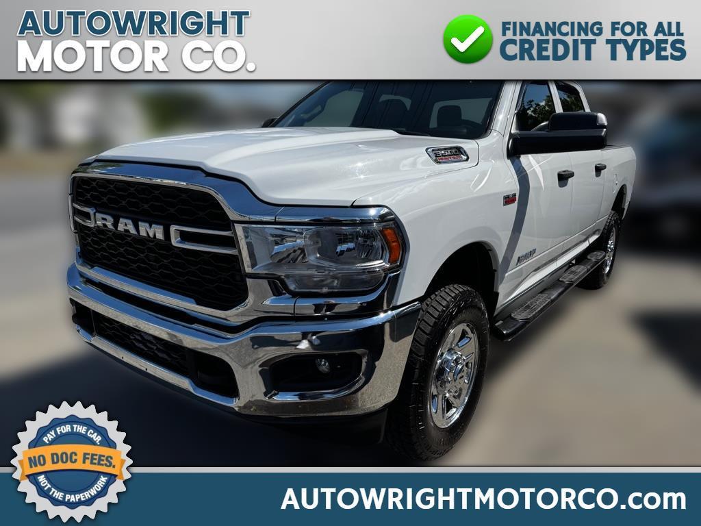 RAM 3500 Tradesman 4x4 Crew Cab 6'4" Box 2022
