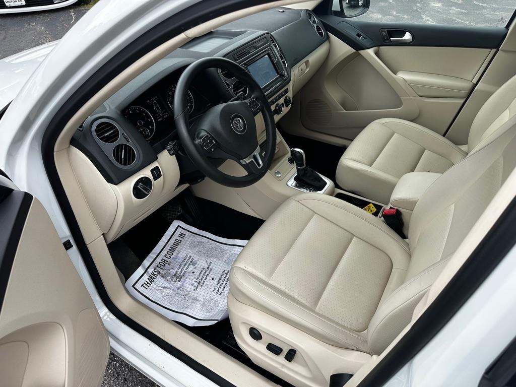 Volkswagen Tiguan 4MOTION 4dr Auto SEL 2016