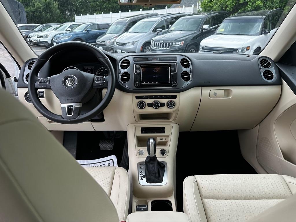 Volkswagen Tiguan 4MOTION 4dr Auto SEL 2016