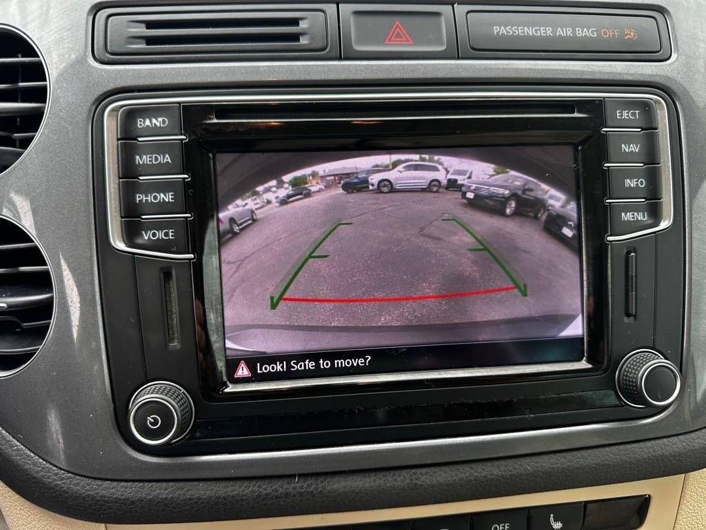 Volkswagen Tiguan 4MOTION 4dr Auto SEL 2016