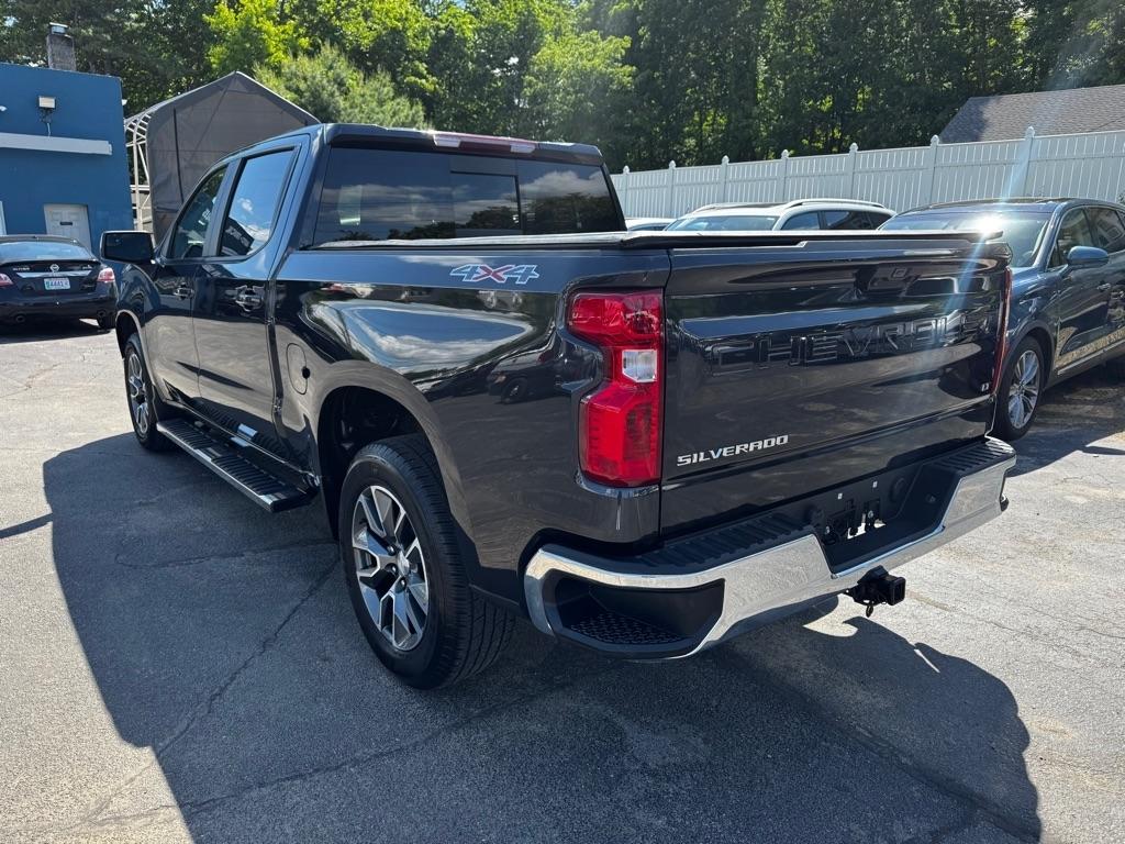 Chevrolet Silverado 1500 4WD Crew Cab 147" LT w/1LT 2022