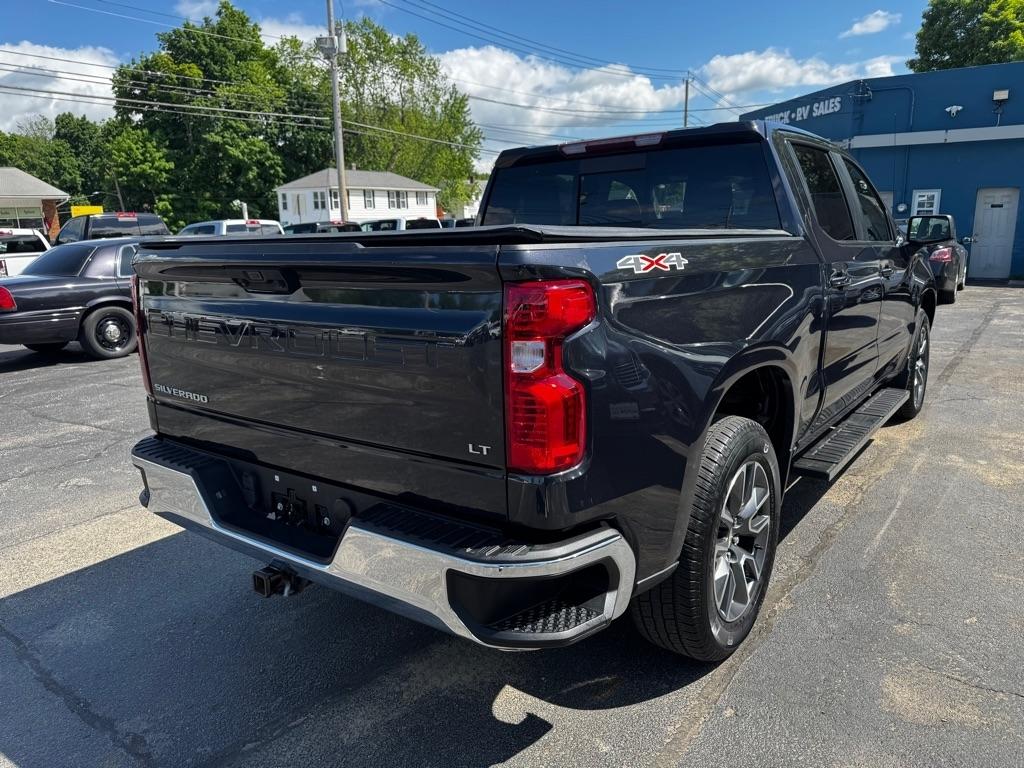 Chevrolet Silverado 1500 4WD Crew Cab 147" LT w/1LT 2022