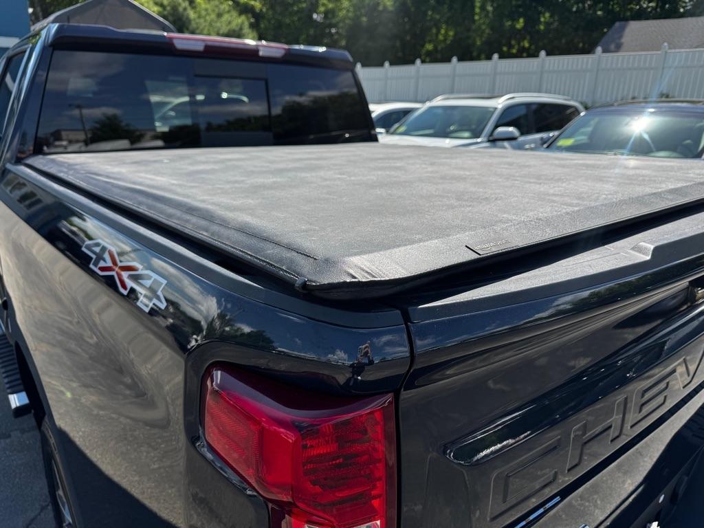Chevrolet Silverado 1500 4WD Crew Cab 147" LT w/1LT 2022