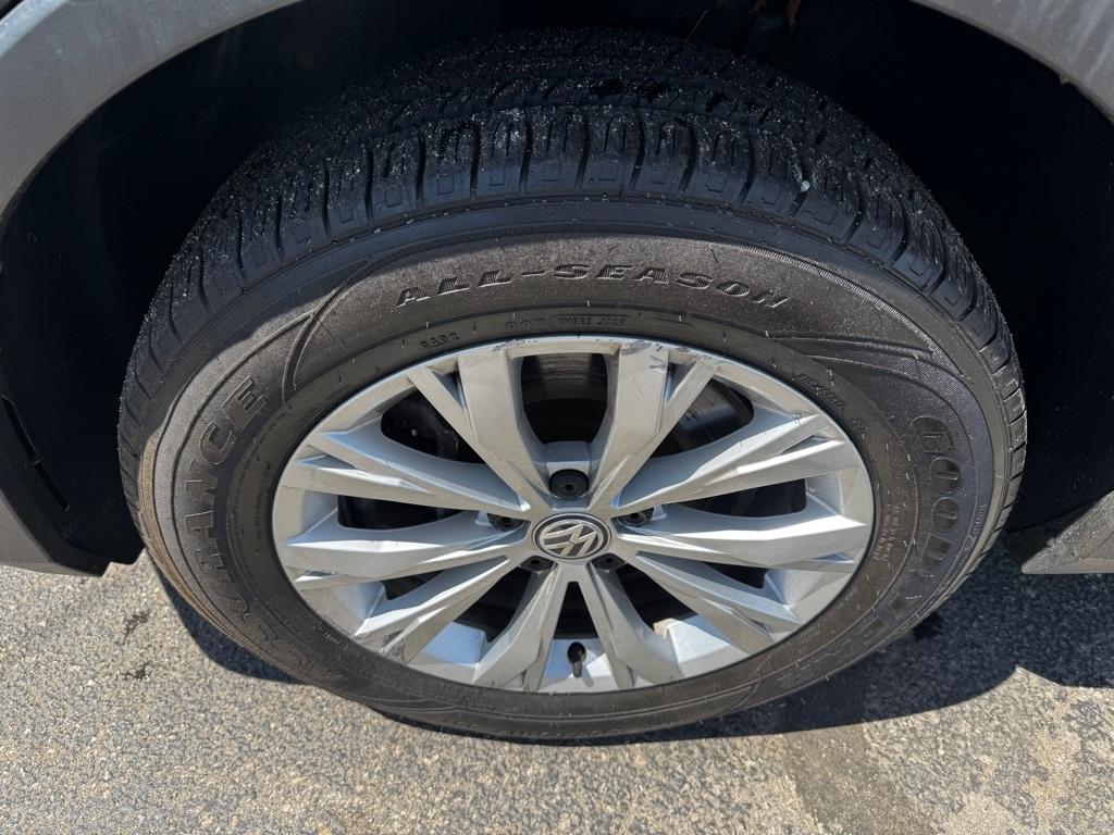 Volkswagen Tiguan 2.0T SEL 4MOTION 2018