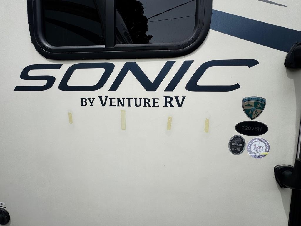 Venture RV Sonic  2018