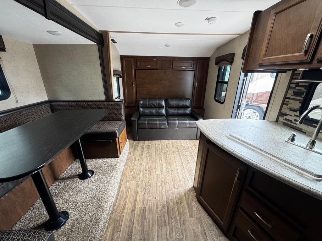 Venture RV Sonic  2018