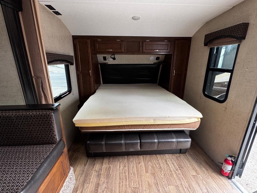 Venture RV Sonic  2018