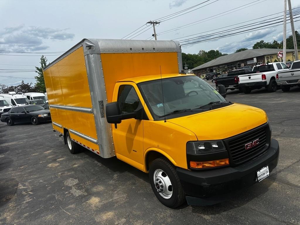 GMC Savana Commercial Cutaway 3500 Van 177" 2019