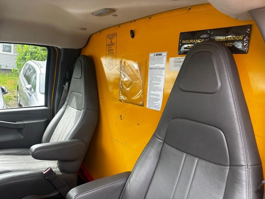 GMC Savana Commercial Cutaway 3500 Van 177" 2019